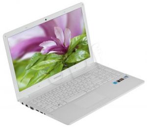 SAMSUNG 370R5E-S06PL P997 4GB 15,6 W8 (WYPRZEDAŻ)